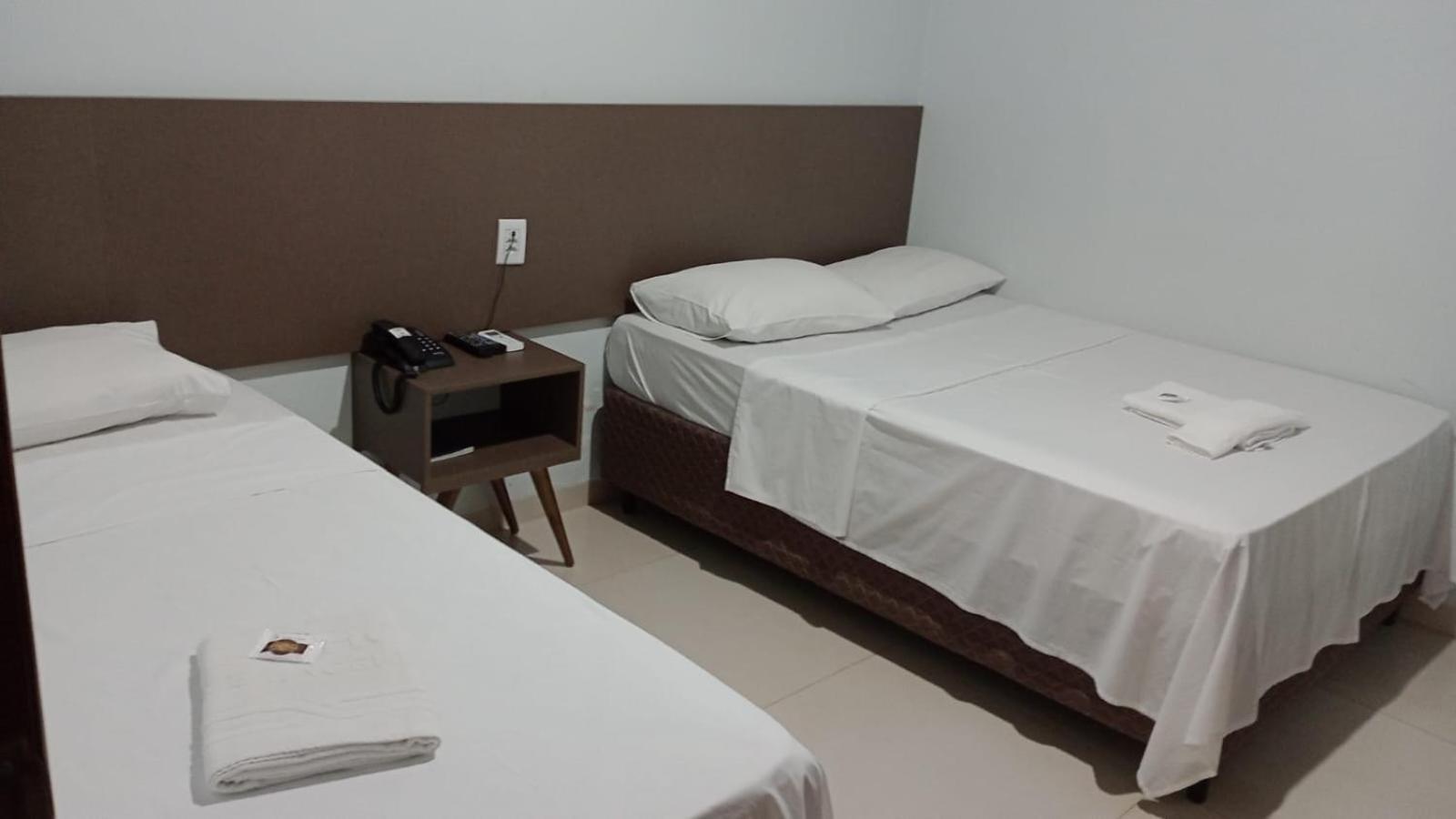 Hotel Plaza Pontes E Lacerda Exterior photo
